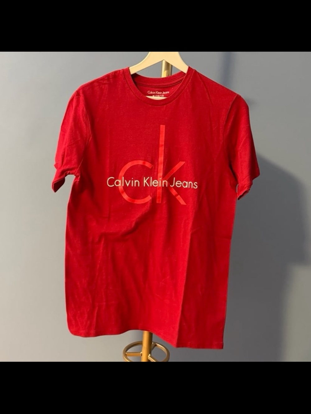 ⚡️⭐️Calvin Klein Jeans Boys T-Shirt - Size: Medium: 10/12